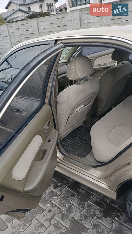 Седан Hyundai Sonata 2004 в Білій Церкві