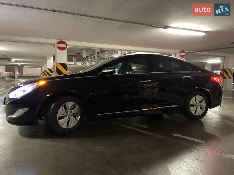 Седан Hyundai Sonata 2014 в Львові