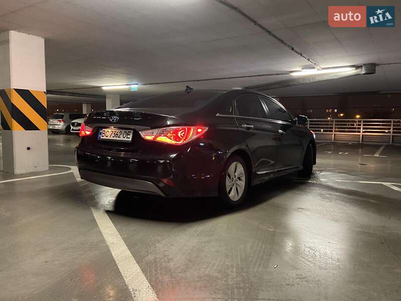 Седан Hyundai Sonata 2014 в Львові