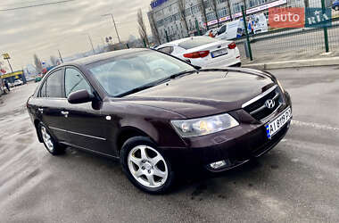 Седан Hyundai Sonata 2005 в Киеве