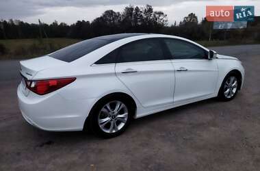 Седан Hyundai Sonata 2010 в Олевске