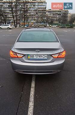 Седан Hyundai Sonata 2010 в Києві