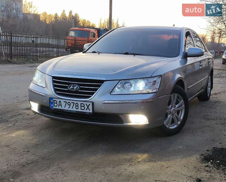 Седан Hyundai Sonata 2008 в Кропивницком