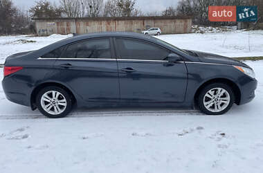 Седан Hyundai Sonata 2011 в Остроге