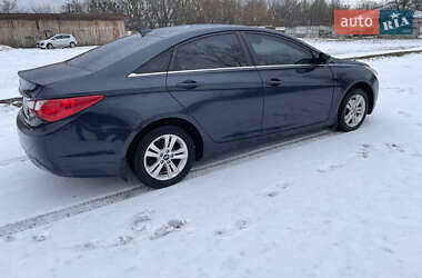 Седан Hyundai Sonata 2011 в Остроге