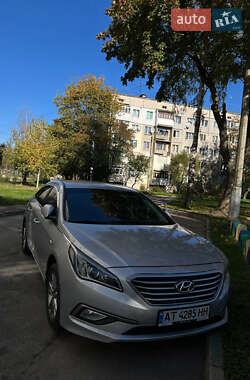 Седан Hyundai Sonata 2016 в Калуше