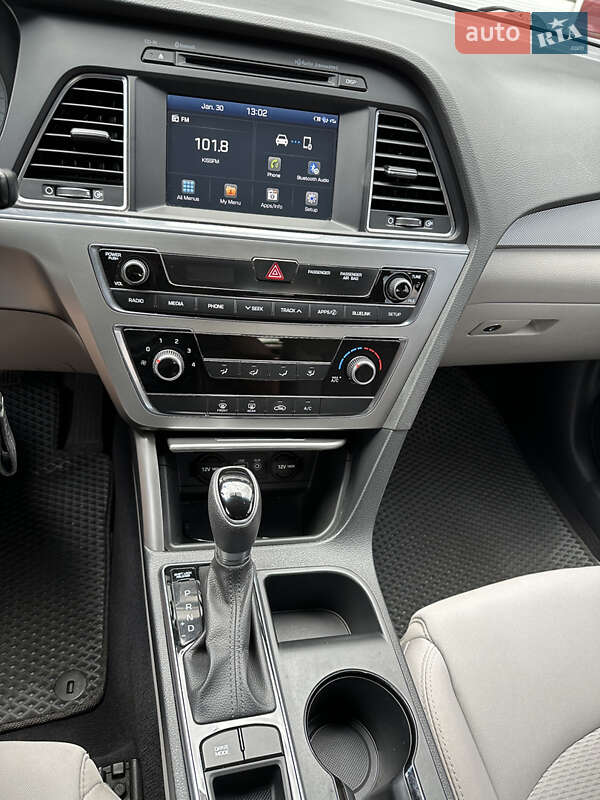 Седан Hyundai Sonata 2016 в Одессе