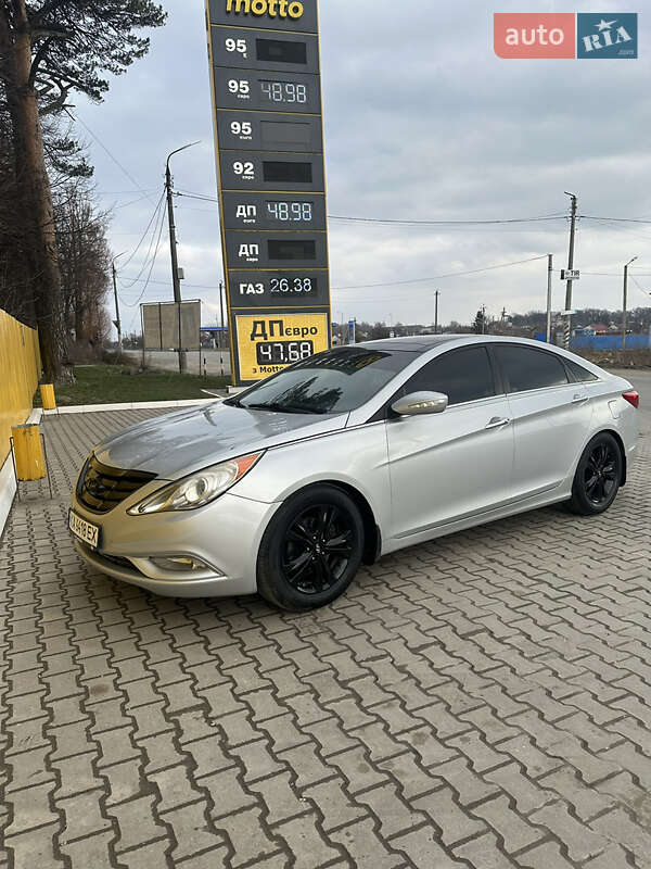 Седан Hyundai Sonata 2011 в Києві