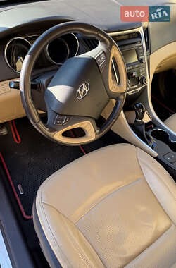 Седан Hyundai Sonata 2014 в 