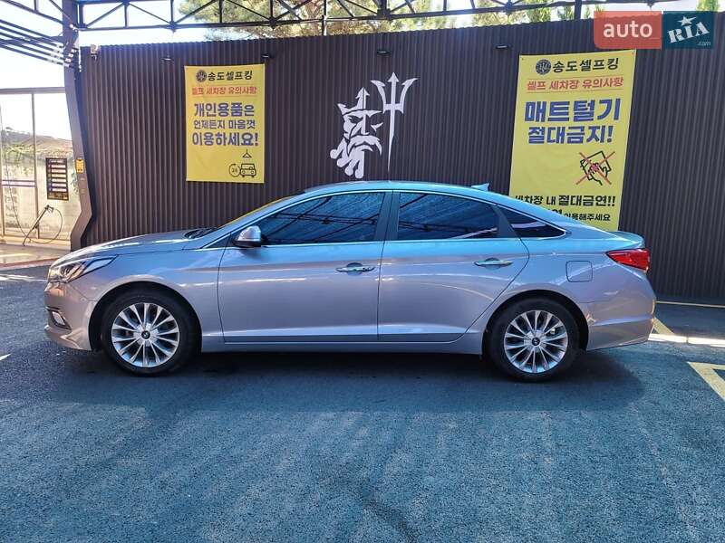 Седан Hyundai Sonata 2015 в Николаеве