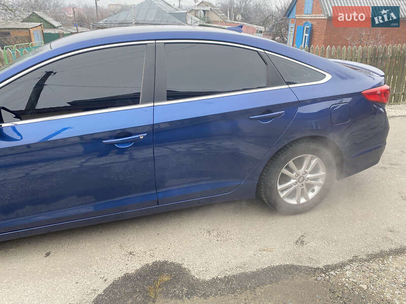 Седан Hyundai Sonata 2016 в Кобеляках