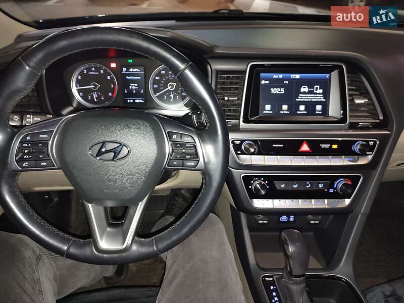 Седан Hyundai Sonata 2017 в Клавдиевом-Тарасове