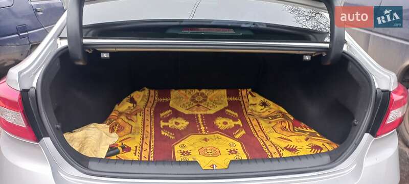 Седан Hyundai Sonata 2015 в Кобеляках