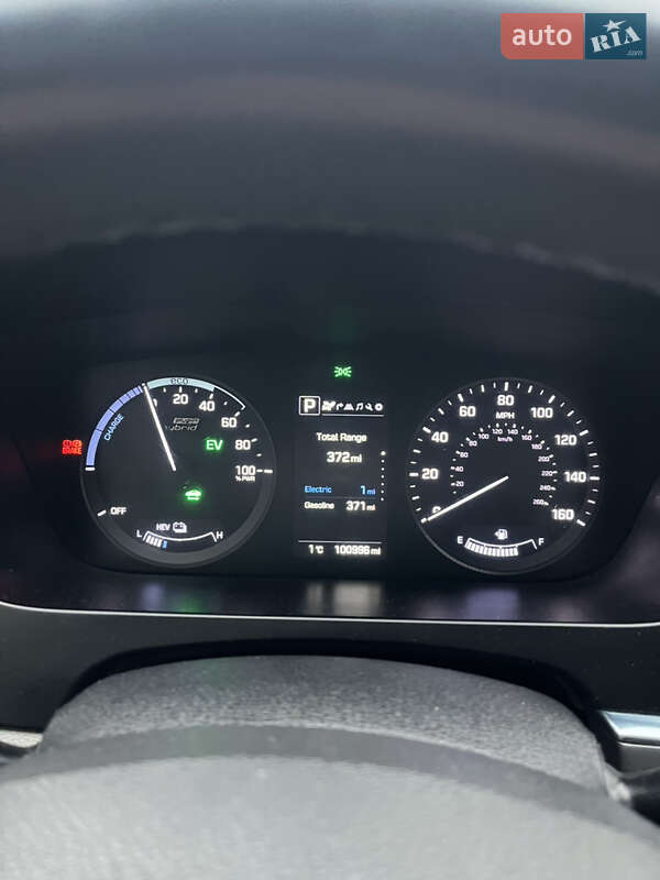 Седан Hyundai Sonata 2016 в Рівному