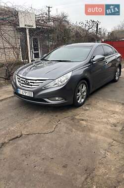 Седан Hyundai Sonata 2011 в Краснограде