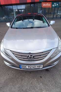 Седан Hyundai Sonata 2011 в Ровно