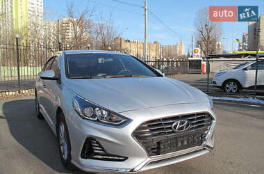 Седан Hyundai Sonata 2017 в Києві