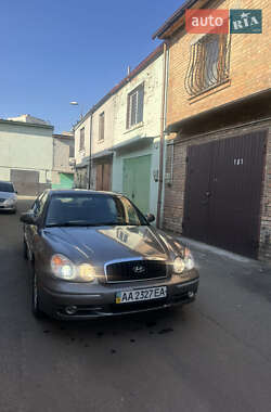 Седан Hyundai Sonata 2004 в Києві