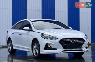 Седан Hyundai Sonata 2017 в Одессе