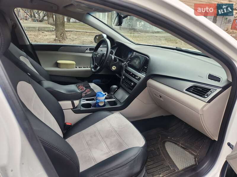 Седан Hyundai Sonata 2014 в Киеве