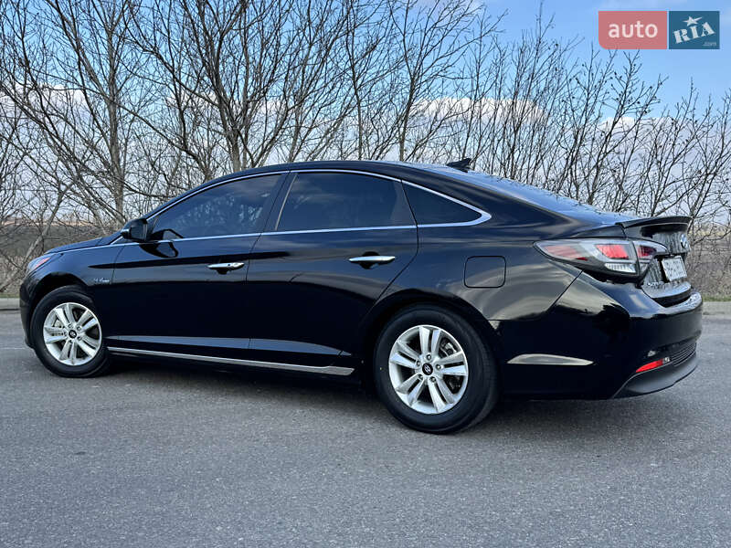 Седан Hyundai Sonata 2016 в Одессе
