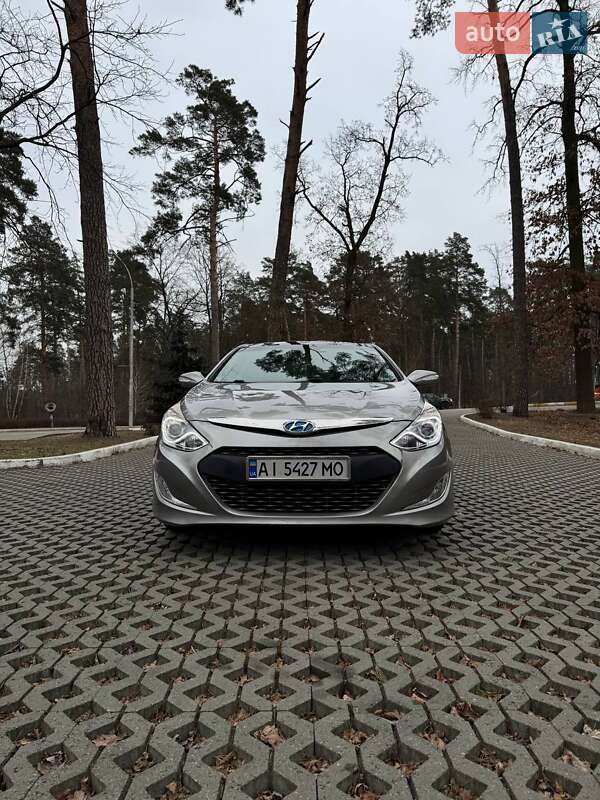Hyundai Sonata 2012