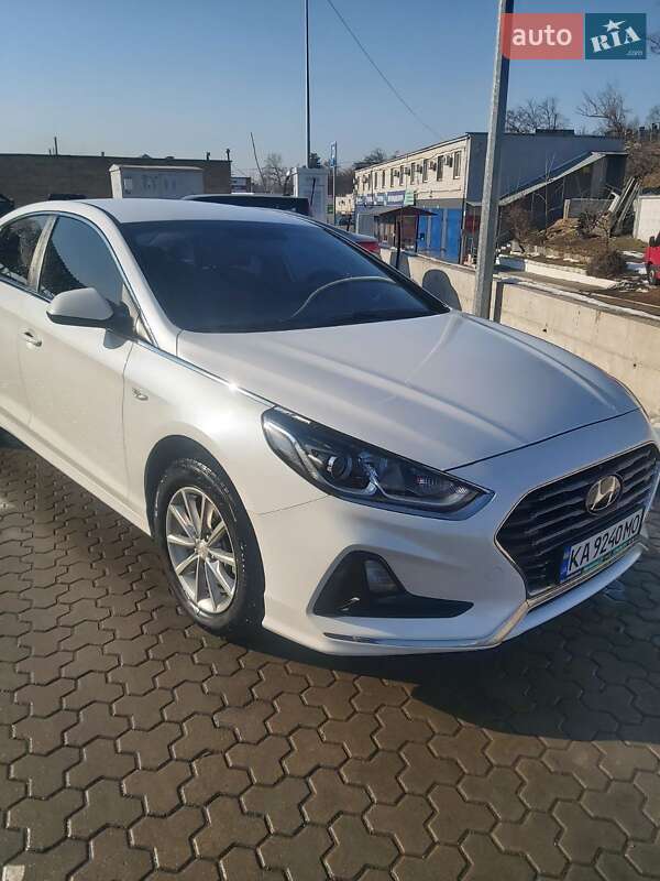 Седан Hyundai Sonata 2019 в 
