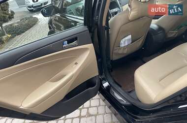 Седан Hyundai Sonata 2014 в Калуше