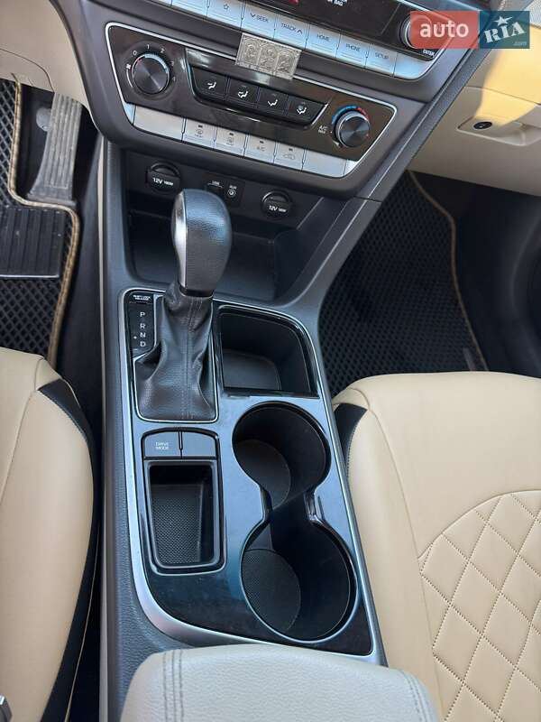 Седан Hyundai Sonata 2018 в Житомирі