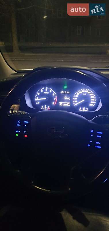 Седан Hyundai Sonata 2015 в Николаеве