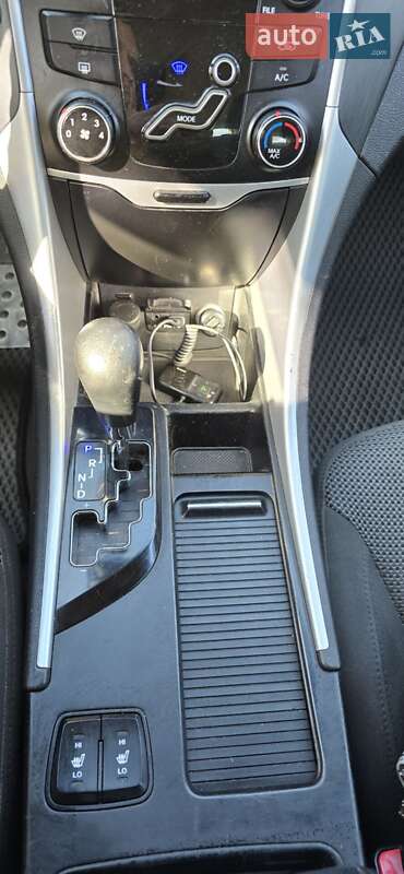 Седан Hyundai Sonata 2010 в Білгороді-Дністровському