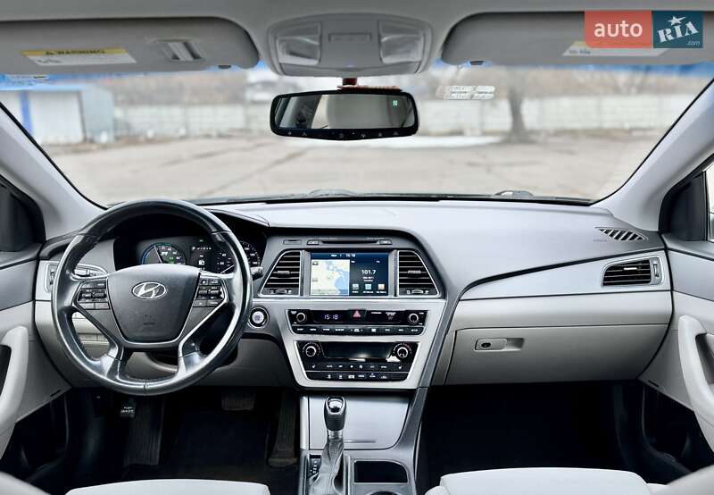 Седан Hyundai Sonata 2015 в Кременчуге