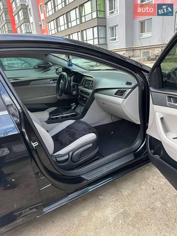 Седан Hyundai Sonata 2014 в Львове