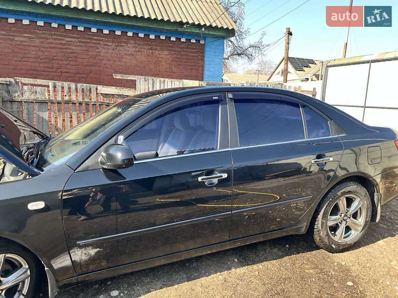 Седан Hyundai Sonata 2005 в Лубнах