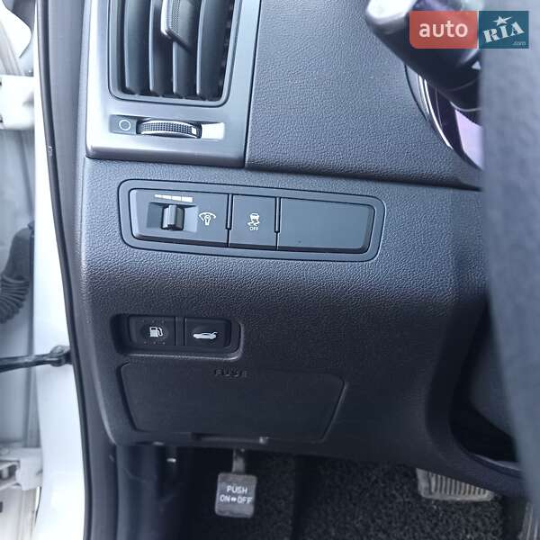 Седан Hyundai Sonata 2012 в Луцьку