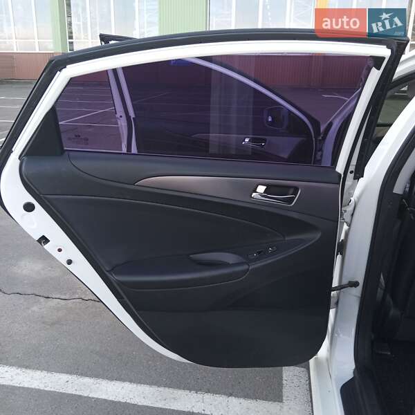 Седан Hyundai Sonata 2012 в Луцьку