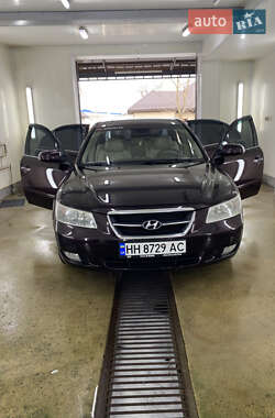 Седан Hyundai Sonata 2005 в Ізмаїлі