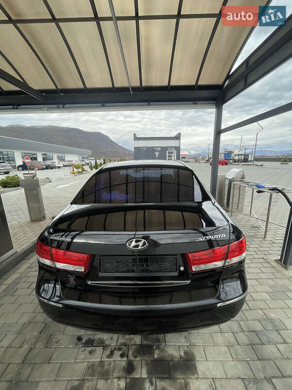 Седан Hyundai Sonata 2009 в Хусті