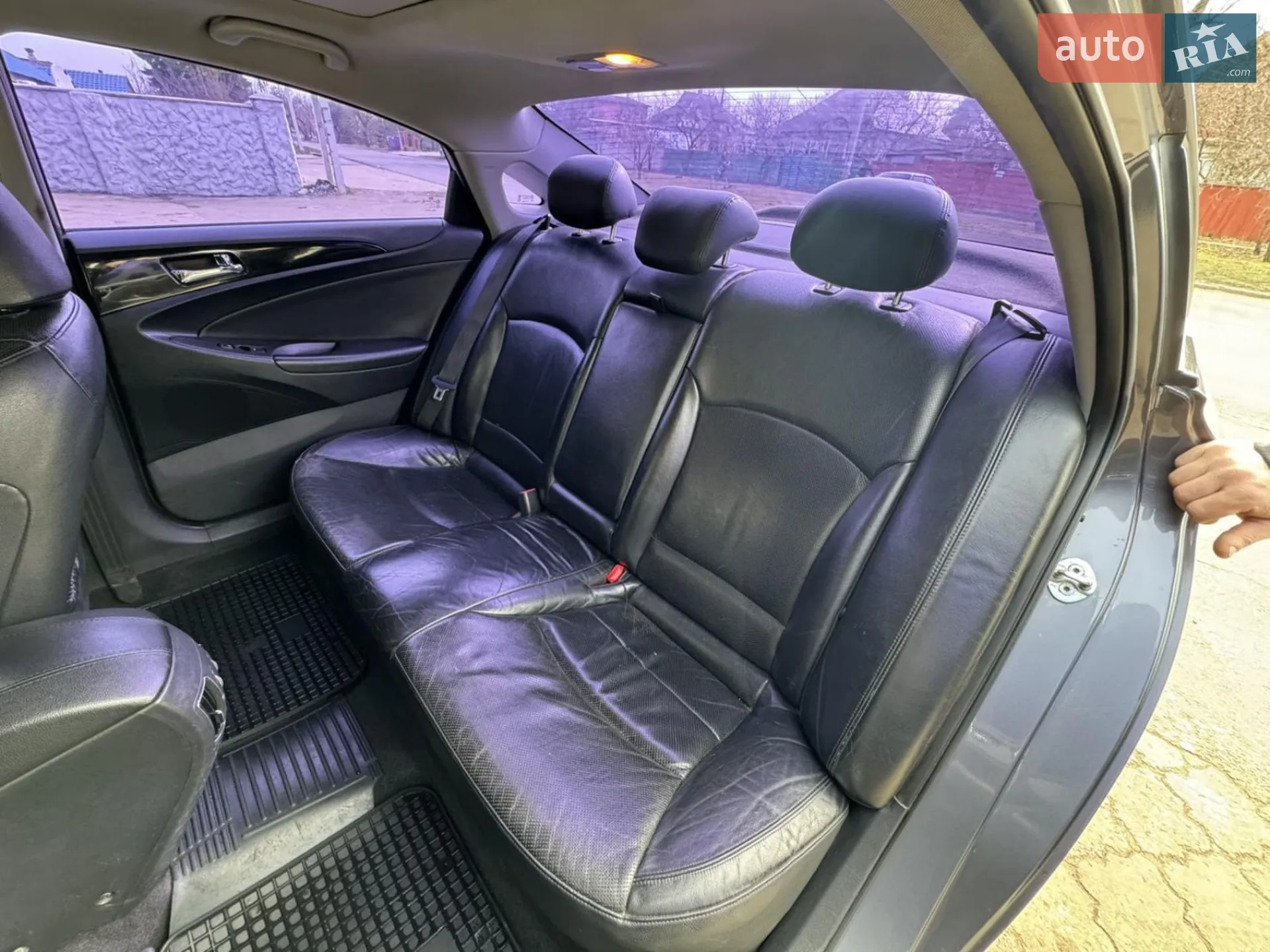 2010 Hyundai Sonata - мініатюра 10