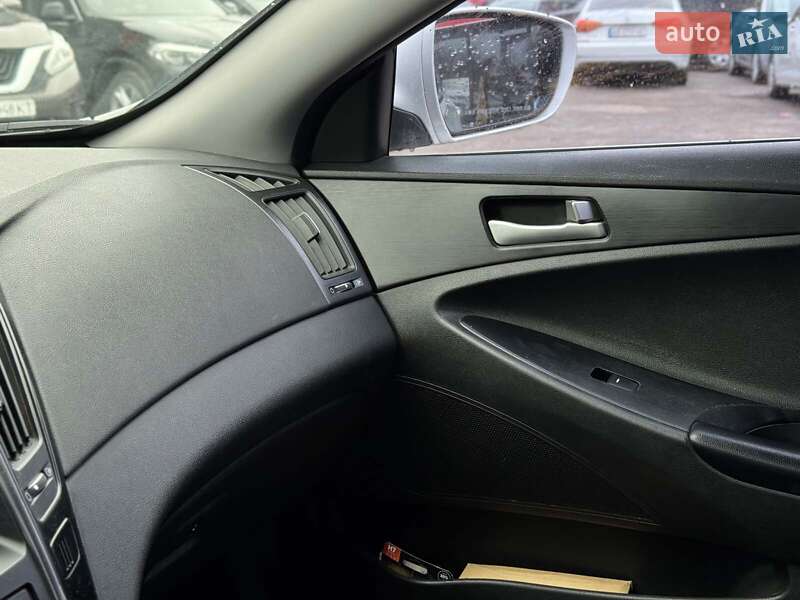 Седан Hyundai Sonata 2013 в Виннице