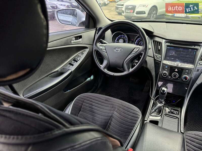 Седан Hyundai Sonata 2013 в Виннице