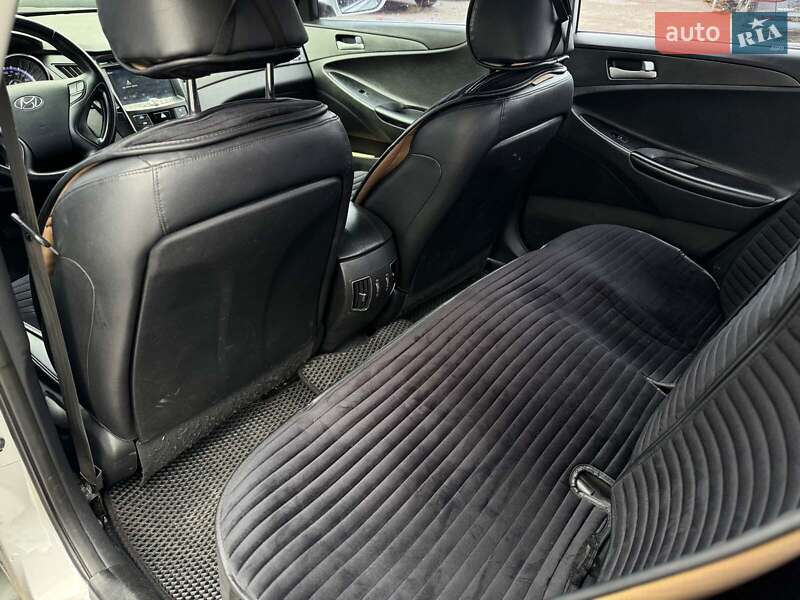 Седан Hyundai Sonata 2013 в Виннице