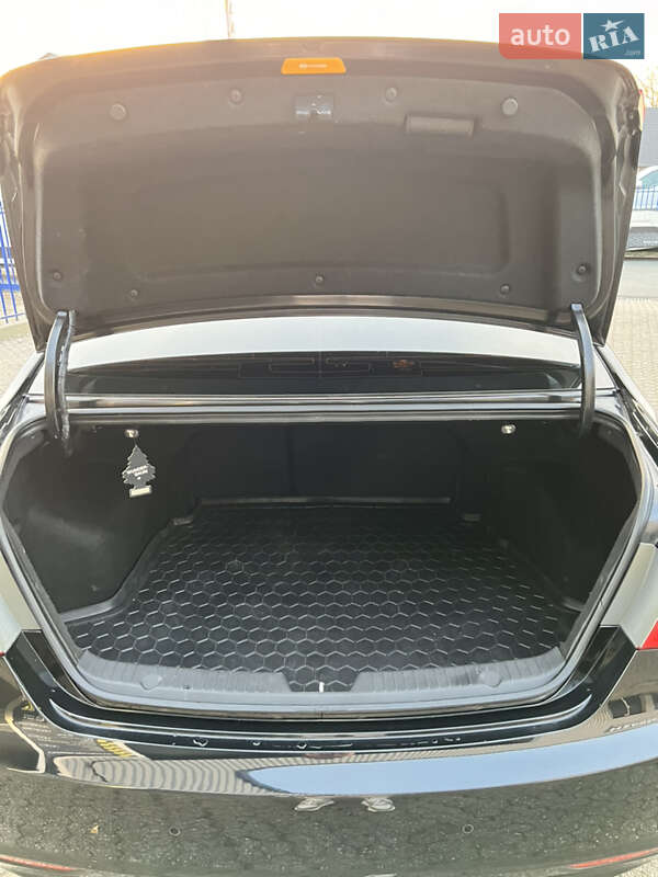 Седан Hyundai Sonata 2012 в Немирові