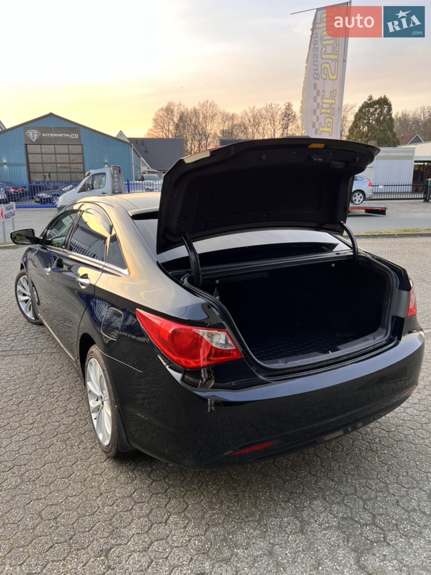 2012 Hyundai Sonata - мініатюра 17