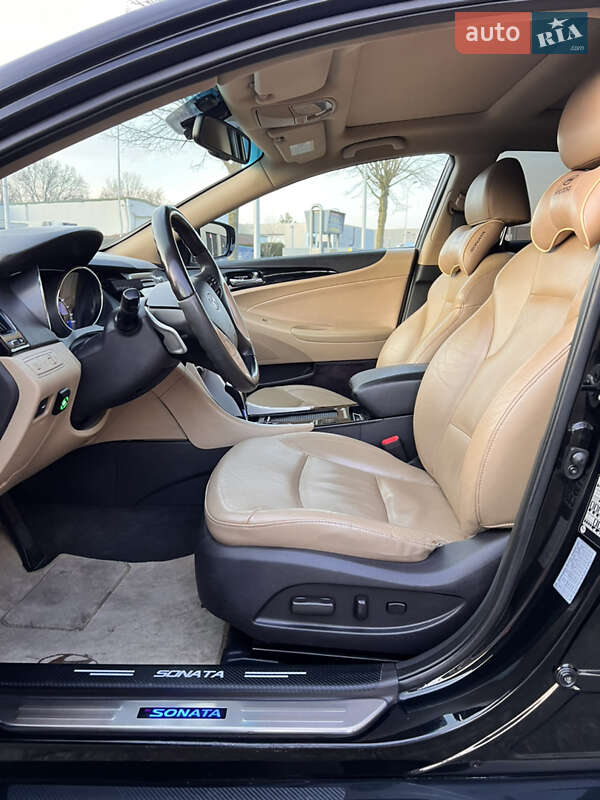 Седан Hyundai Sonata 2012 в Немирові