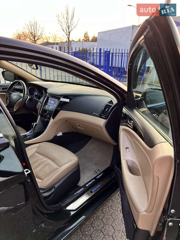 Седан Hyundai Sonata 2012 в Немирові