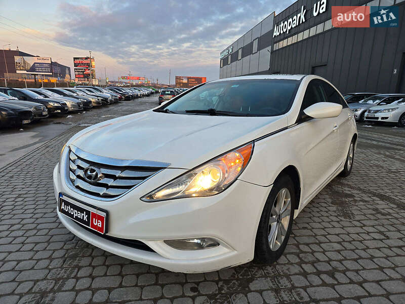 Hyundai Sonata 2013
