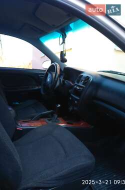 Седан Hyundai Sonata 2004 в 
