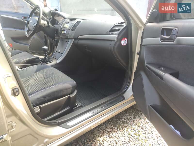 Седан Hyundai Sonata 2009 в Харкові