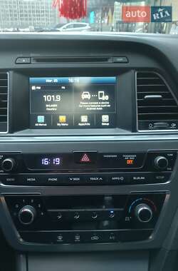 Седан Hyundai Sonata 2015 в 